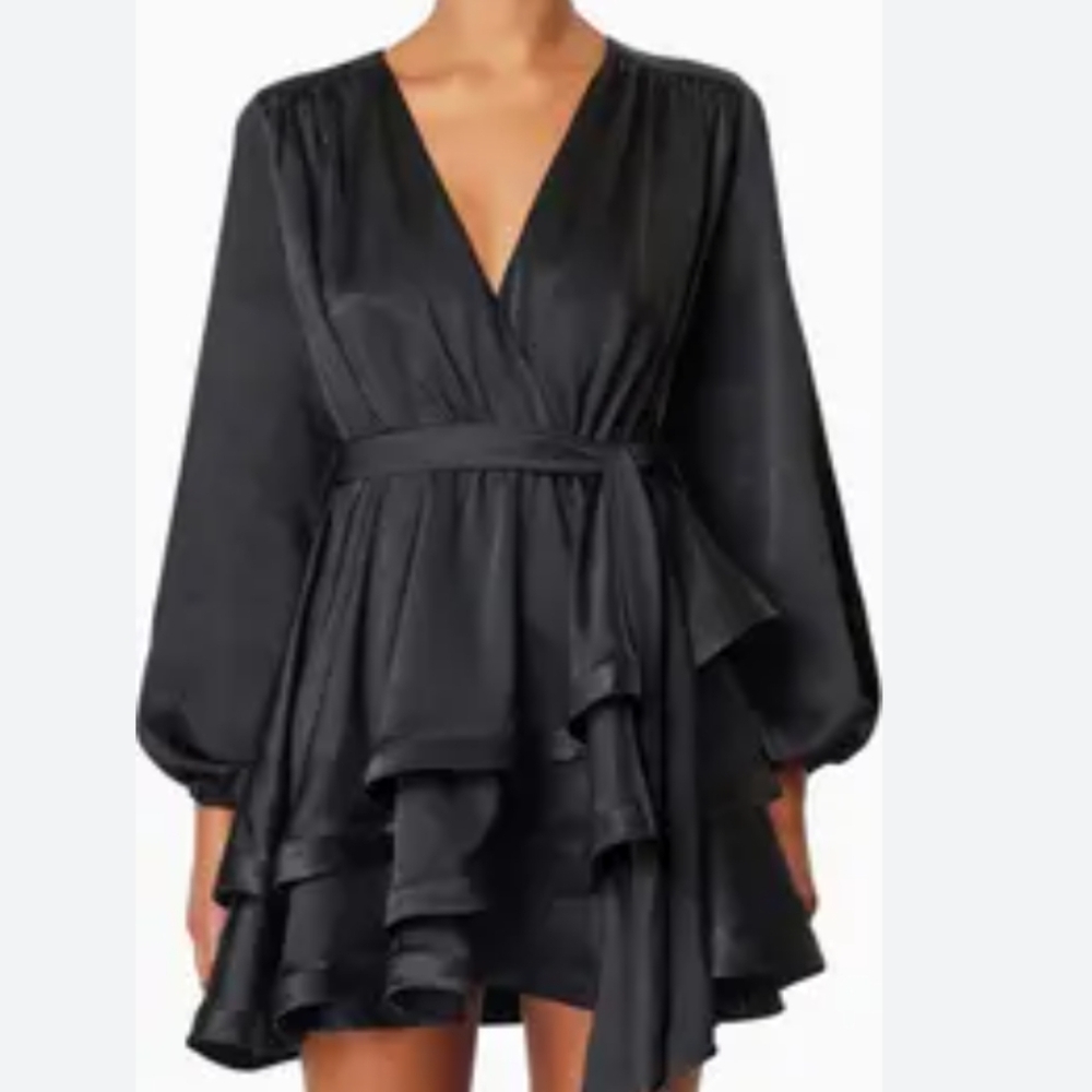 Elliatt Clementine Black Long Sleeve Minidress...Size Medium